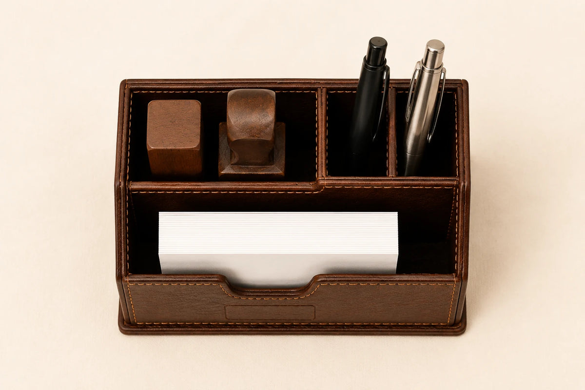 Porta-Carimbos e Organizador de Mesa para Cartões de Visita de Couro — OEM Personalizado