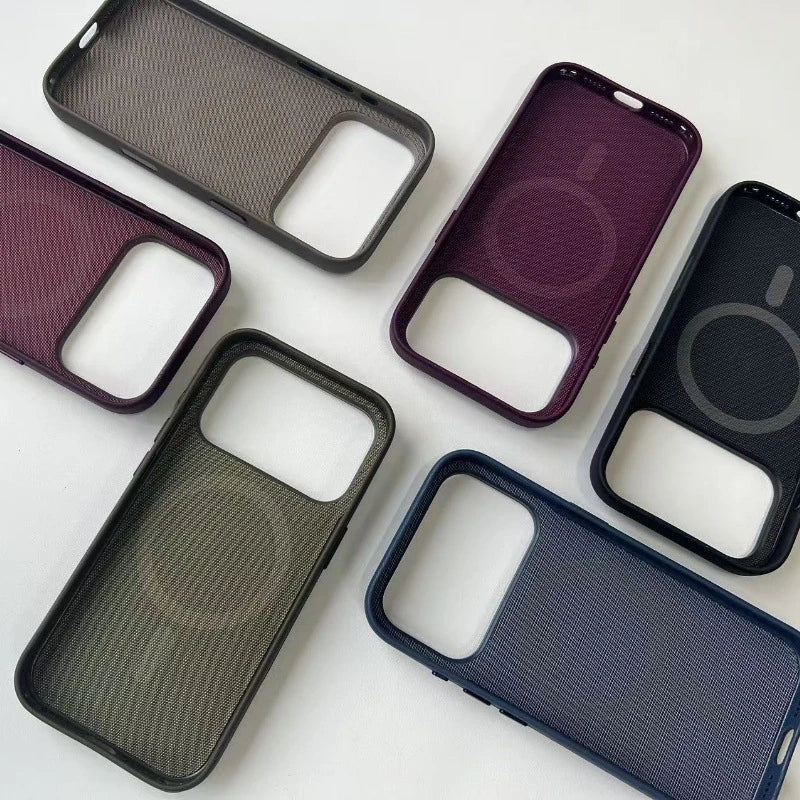 Interior construction and circular insert of the woven-fabric case.