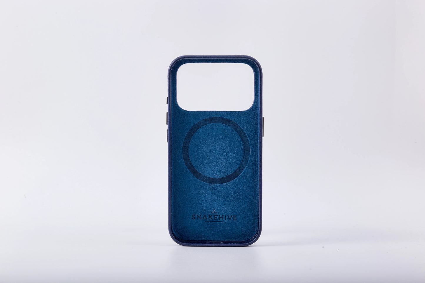Full-Grain Leather Phone Case for iPhone 15 Series image 7
