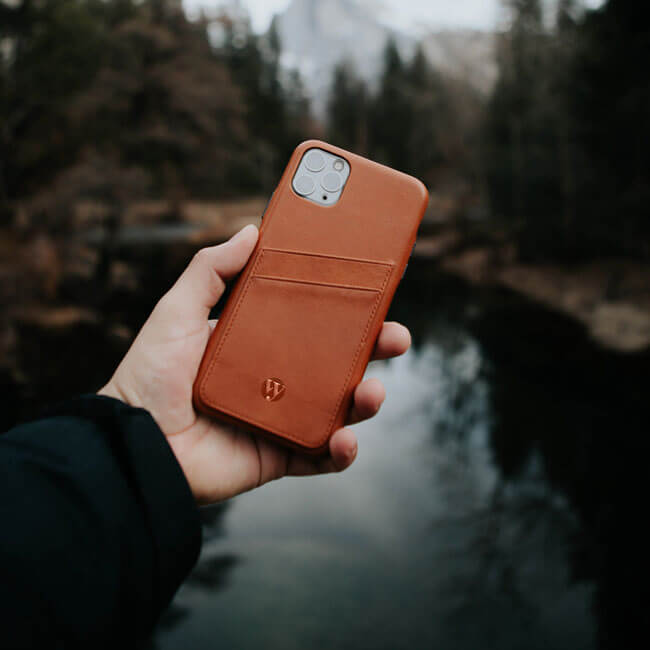Aaronscase Handmade Genuine Leather iPhone Back Case with Card Holder (Wholesale / Manufacturer)