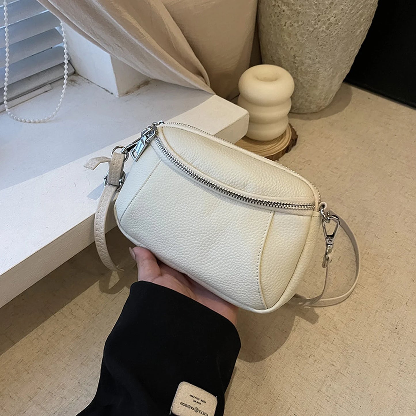 Compact Zip Camera Crossbody Bag custom OEM reference 649 - structure view
