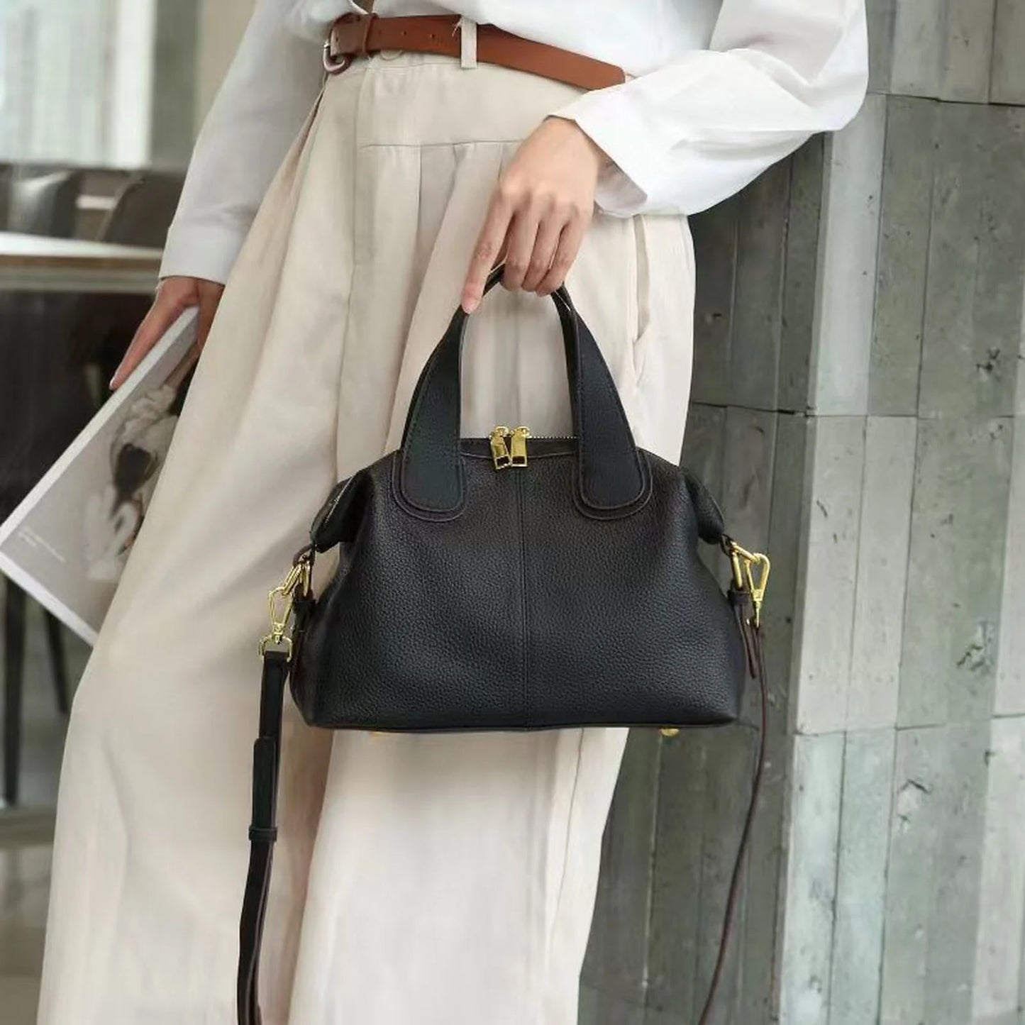 Convertible Boston Handbag custom OEM reference 5568 - side or carry view