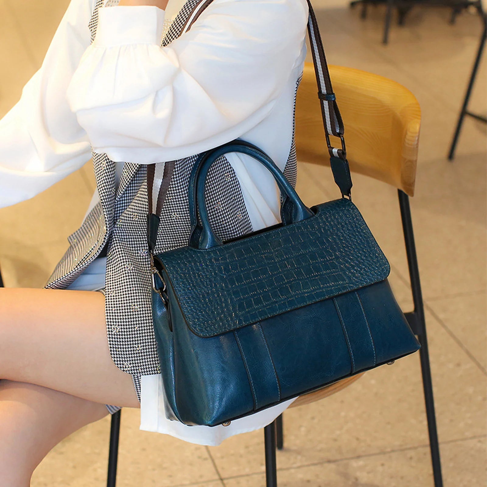 Crocodile-Embossed Top-Handle Satchel custom OEM reference M8519 - detail view