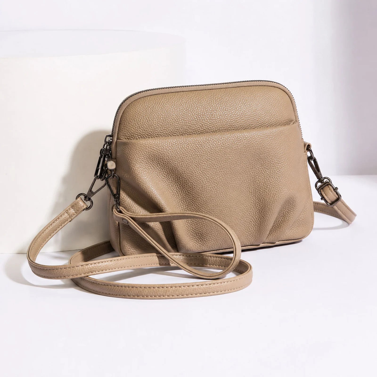 Double-Zip Camera Crossbody Bag custom OEM reference 9039 - structure view