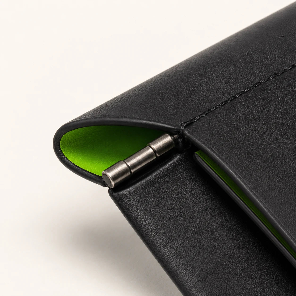 Black Full-Grain Leather Card Holder (Wholesale/OEM Manufacturer) - image 04