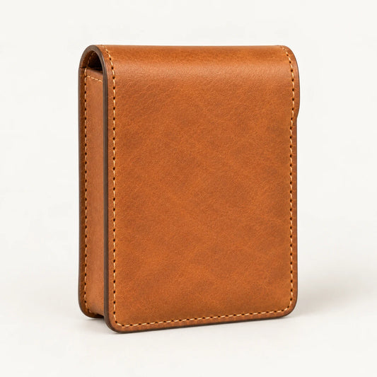 Plain rear panel and gusseted side of the leather playing card case