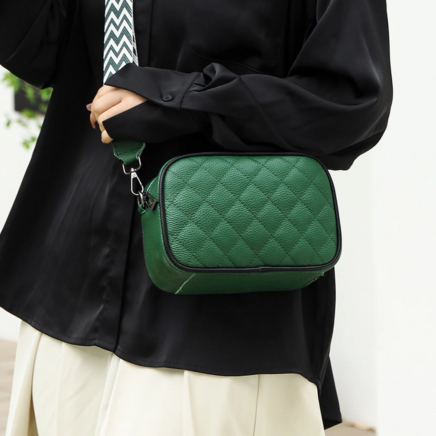 Quilted Camera Crossbody Bag custom OEM reference 1072 - side or carry view