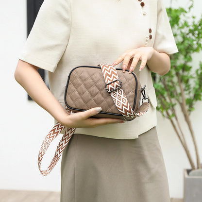 Quilted Camera Crossbody Bag custom OEM reference 1072 - structure view