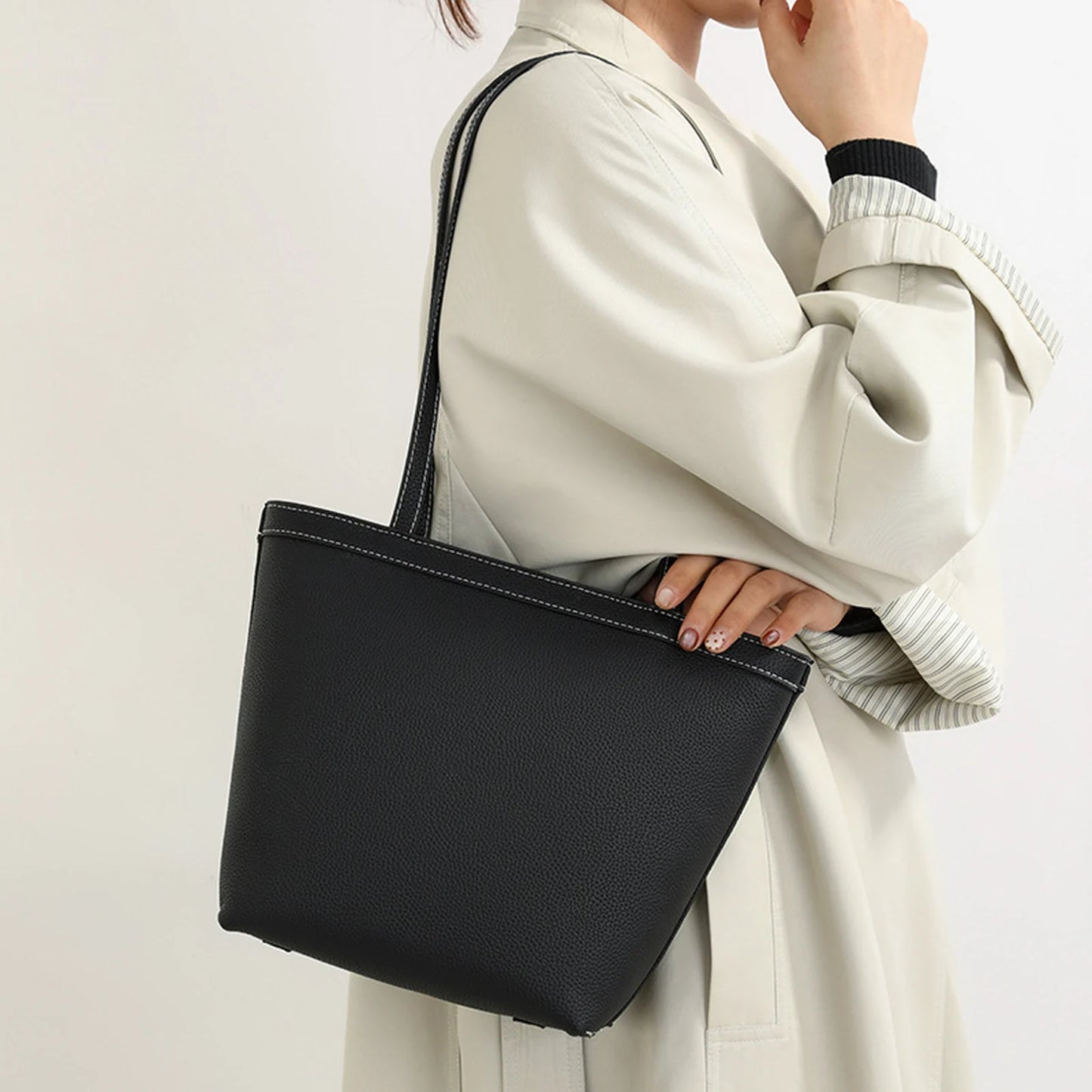 Structured Everyday Tote Bag custom OEM reference FSC&5009 - angled view