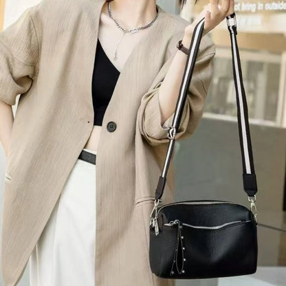 Wide-Strap Multi-Pocket Crossbody Bag custom OEM reference 72100 - detail view